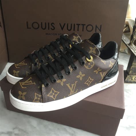 louis vuitton scarpe estive morbide|louis vuitton shoes for men.